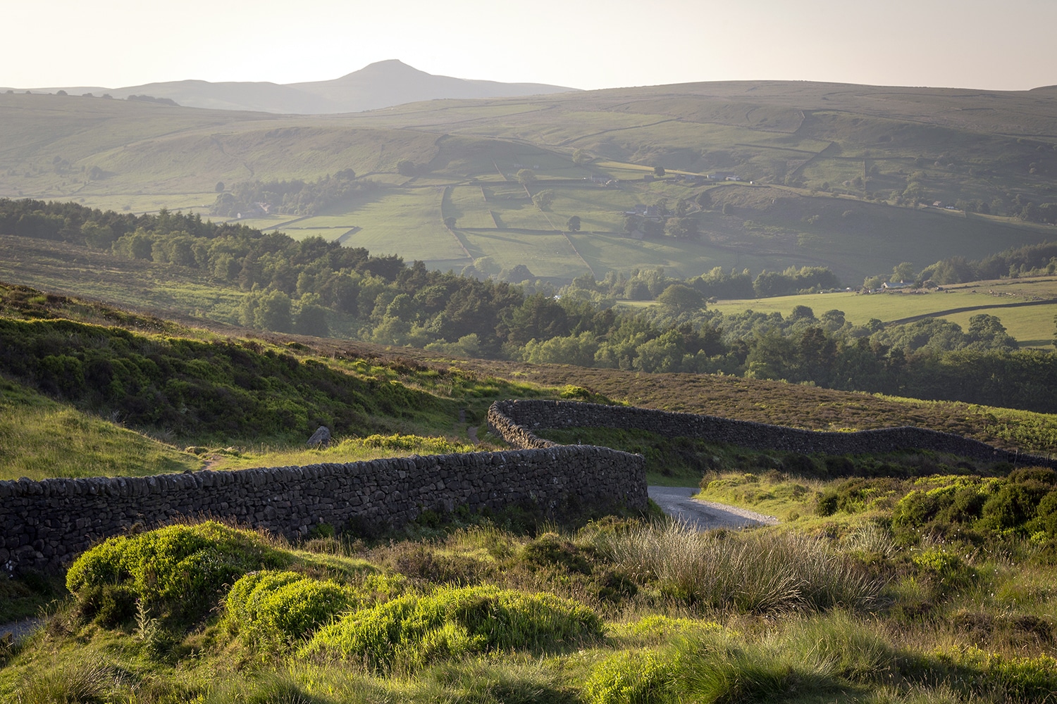 Shutlingsloe Summertime, Peak District Peak District Landscapes Clouds