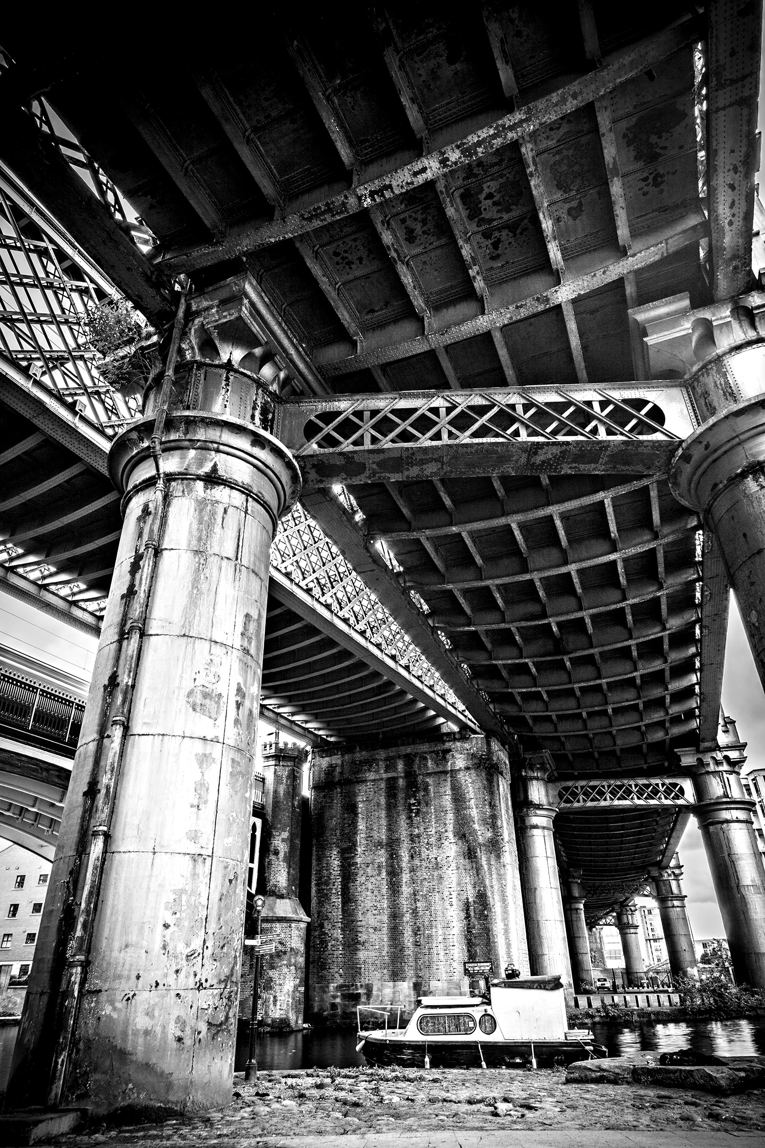 Under Castlefield A Manchester Urban Landscape Manchester Landscapes Architecture