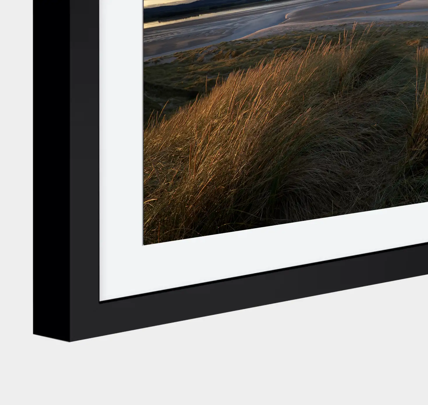 panoramic landscapes frame corners